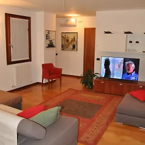 Appartamento Ex Casa Degli Artisti, Montebelluna